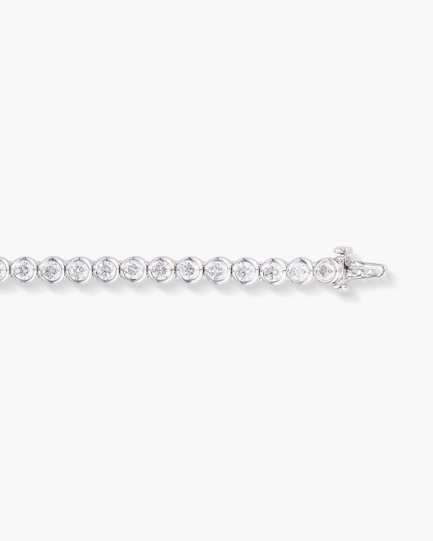 Round Brilliant Cut Diamond White Gold Bracelet (0.08 carat)