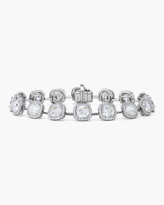 Cushion Cut and Round Brilliant Cut Diamond Bracelet (0.70 carat)