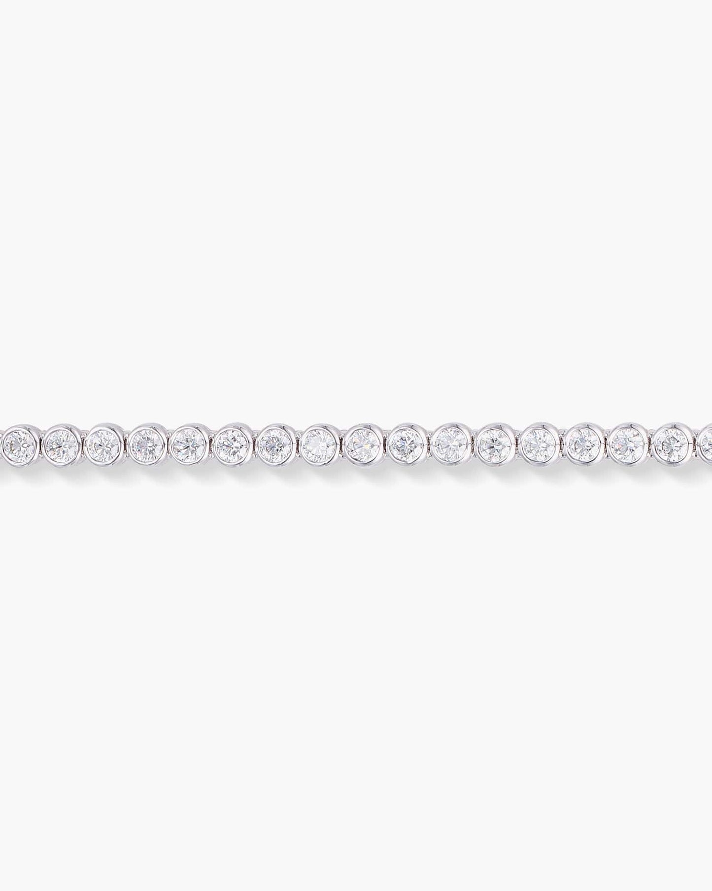 Round Brilliant Cut Diamond White Gold Bracelet (0.08 carat)