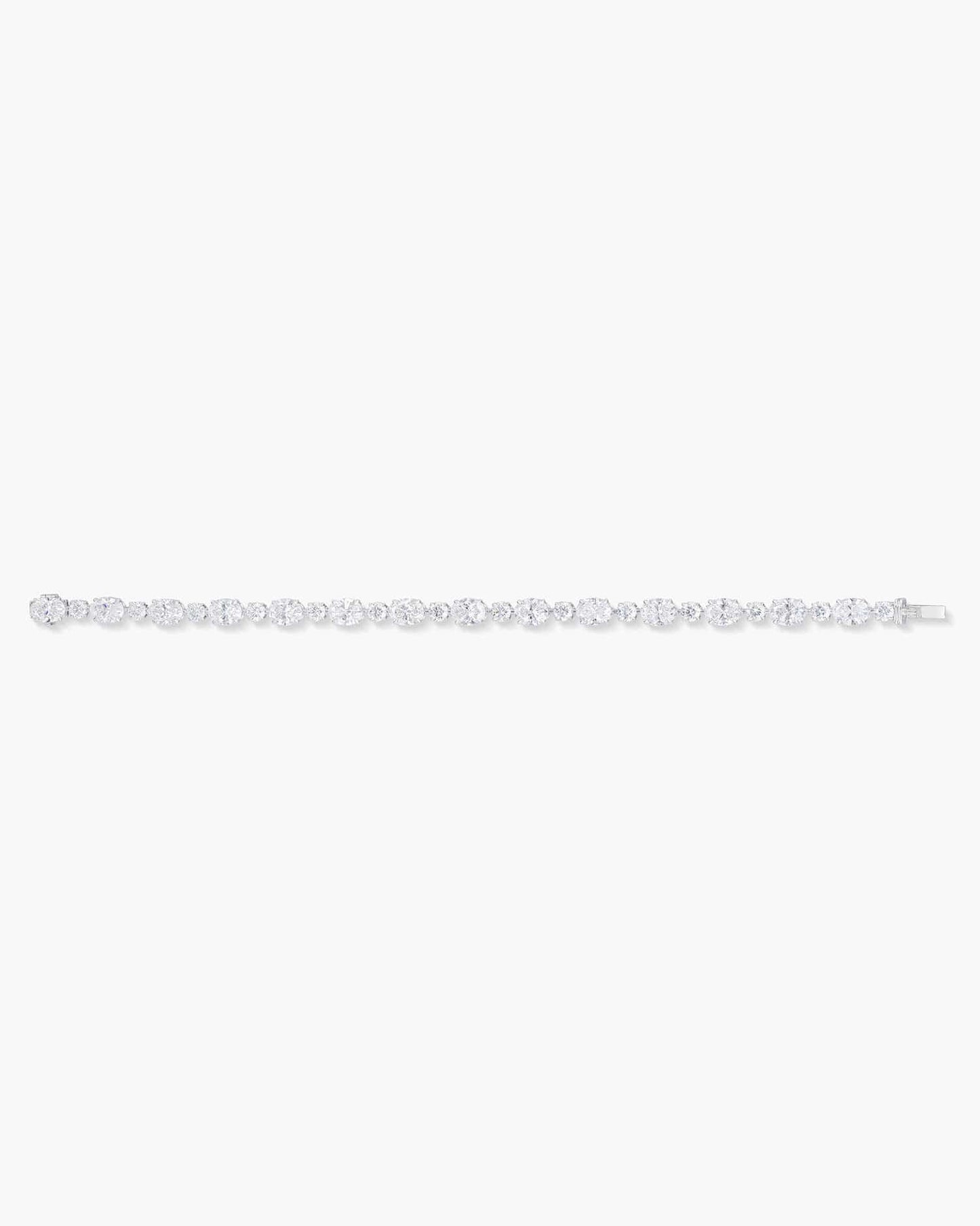 Oval Shape and Round Brilliant Cut Diamond Bracelet (0.70 carat)