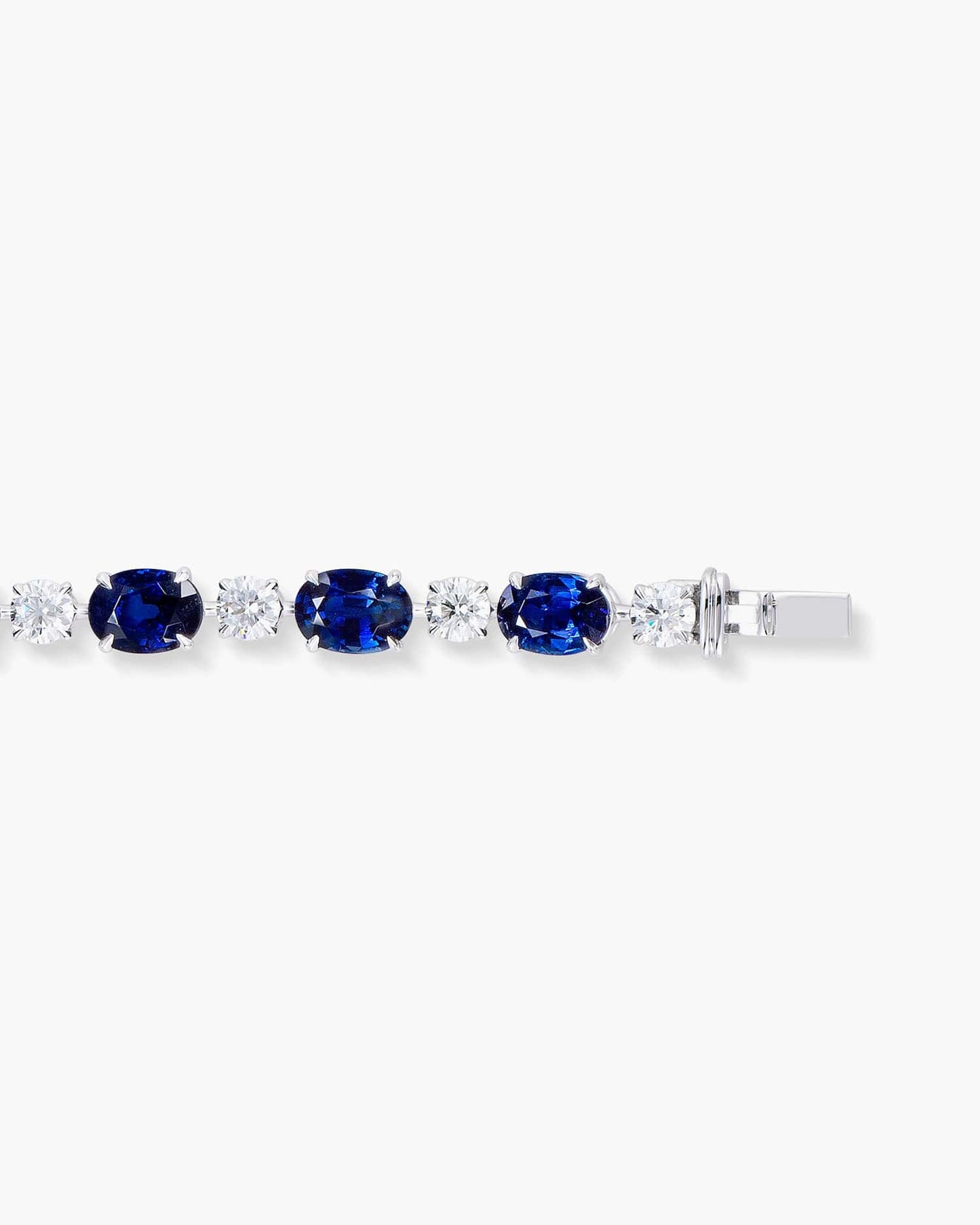 Oval Shape Sapphire and Diamond Bracelet (1.20 carat)