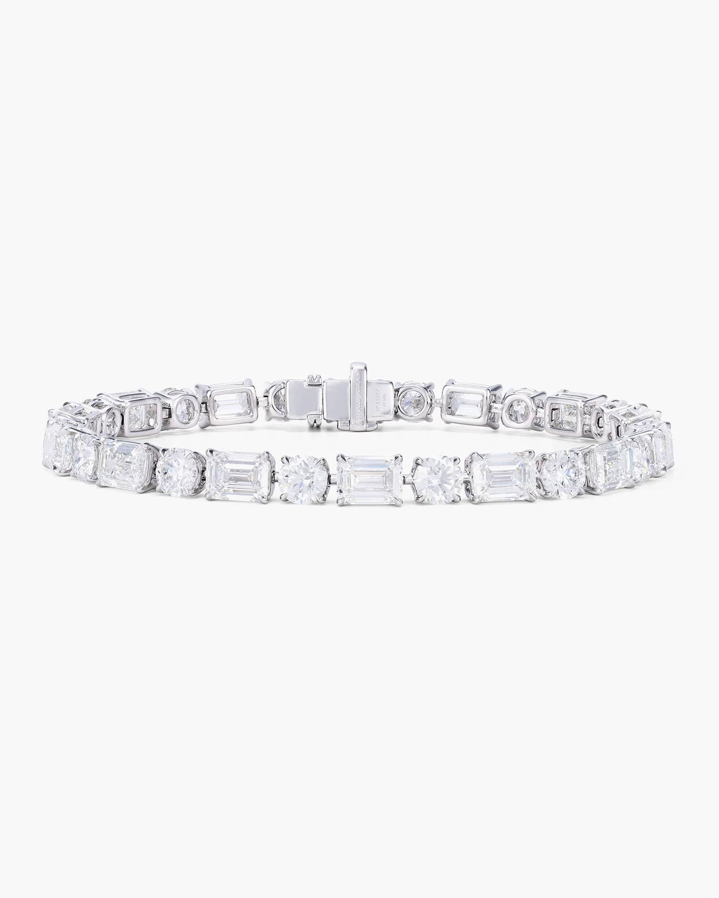Emerald Cut and Round Brilliant Cut Diamond Bracelet (0.70 carat)