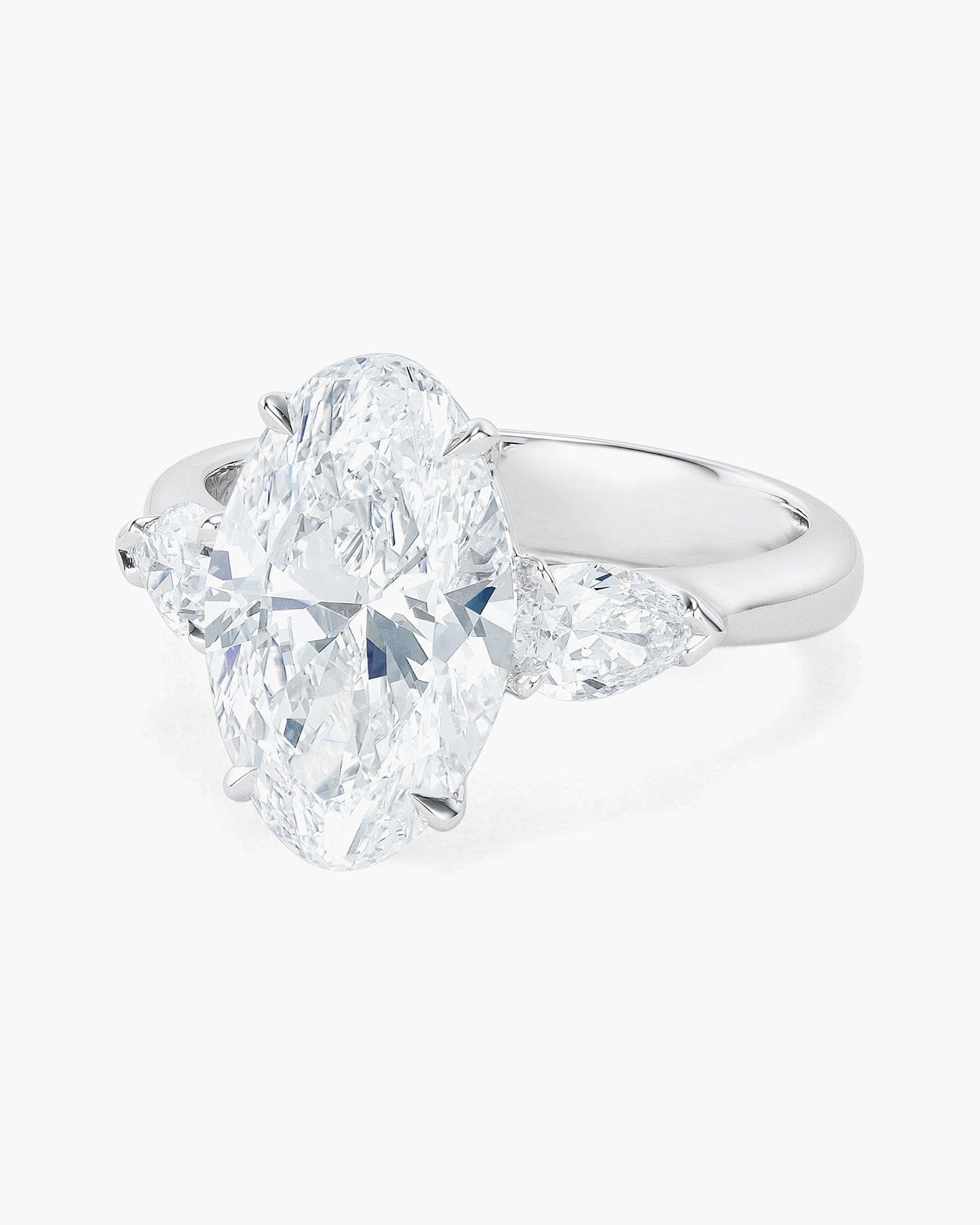 3.95 carat Oval Shape Diamond Ring