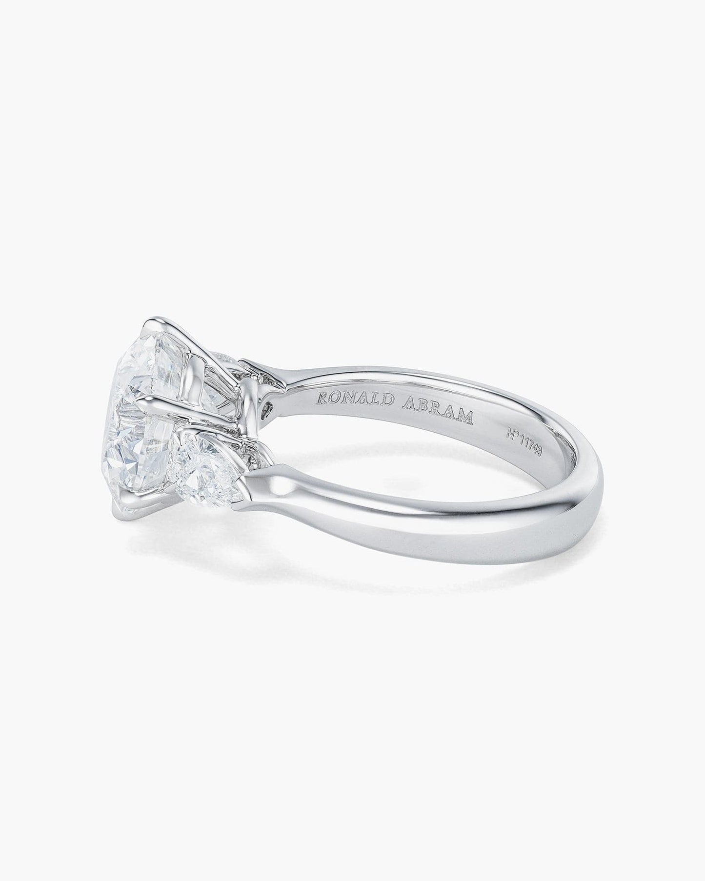 3.87 carat Round Brilliant Cut Diamond Ring