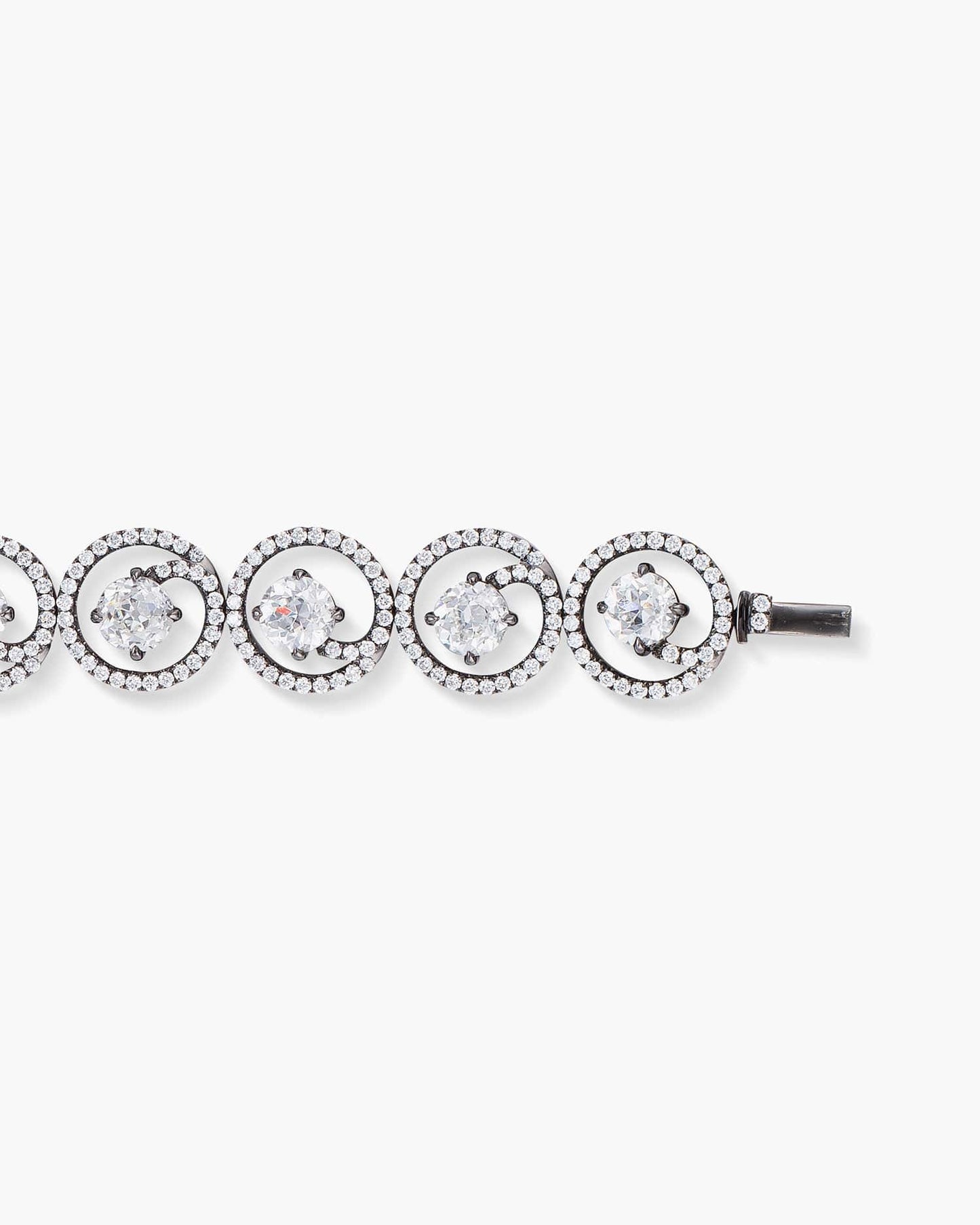 Round Brilliant Cut Diamond Black Platinum Bracelet (0.43 carat)