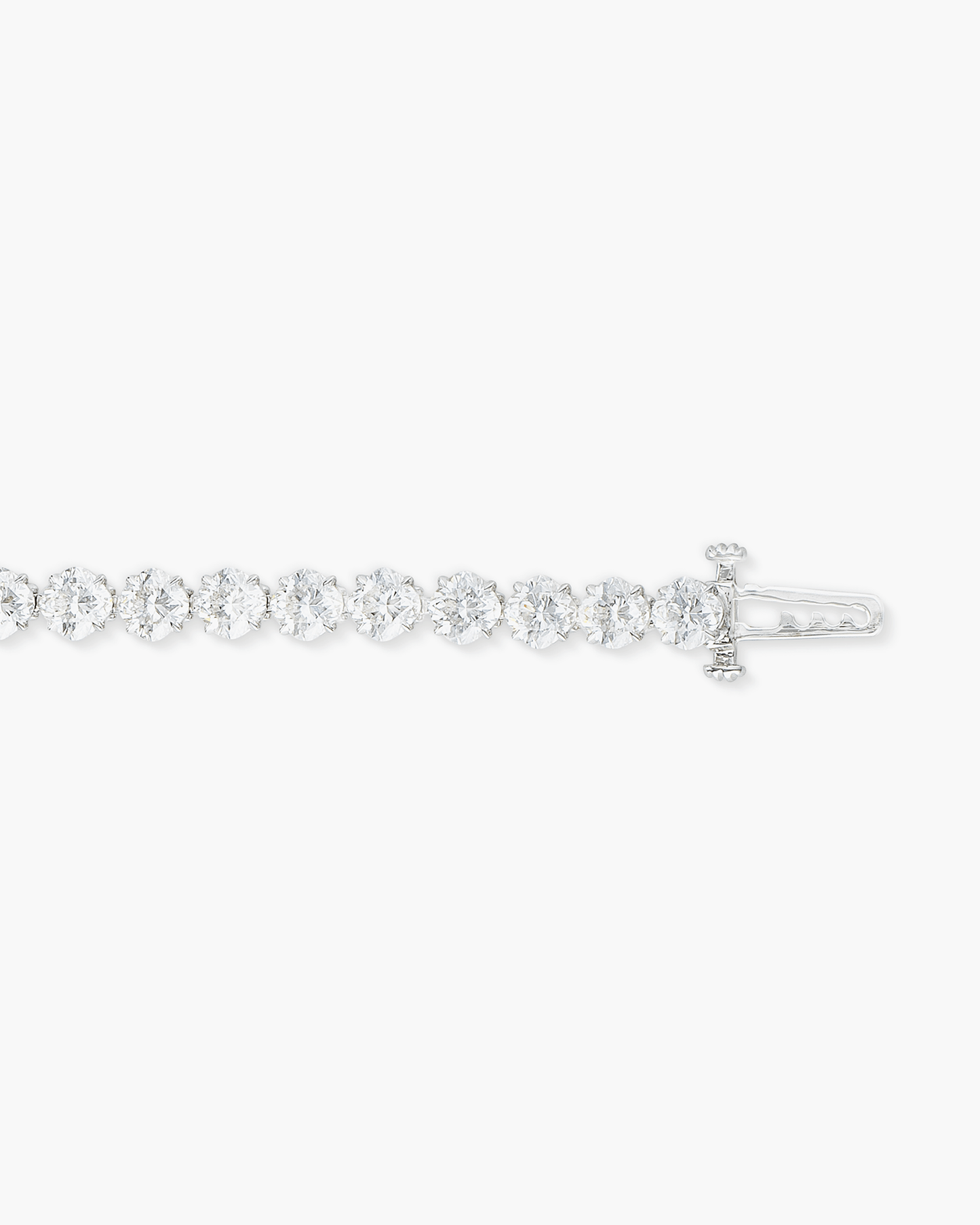 11.86 carat Cushion Cut Diamond Bracelet (0.30 carat)
