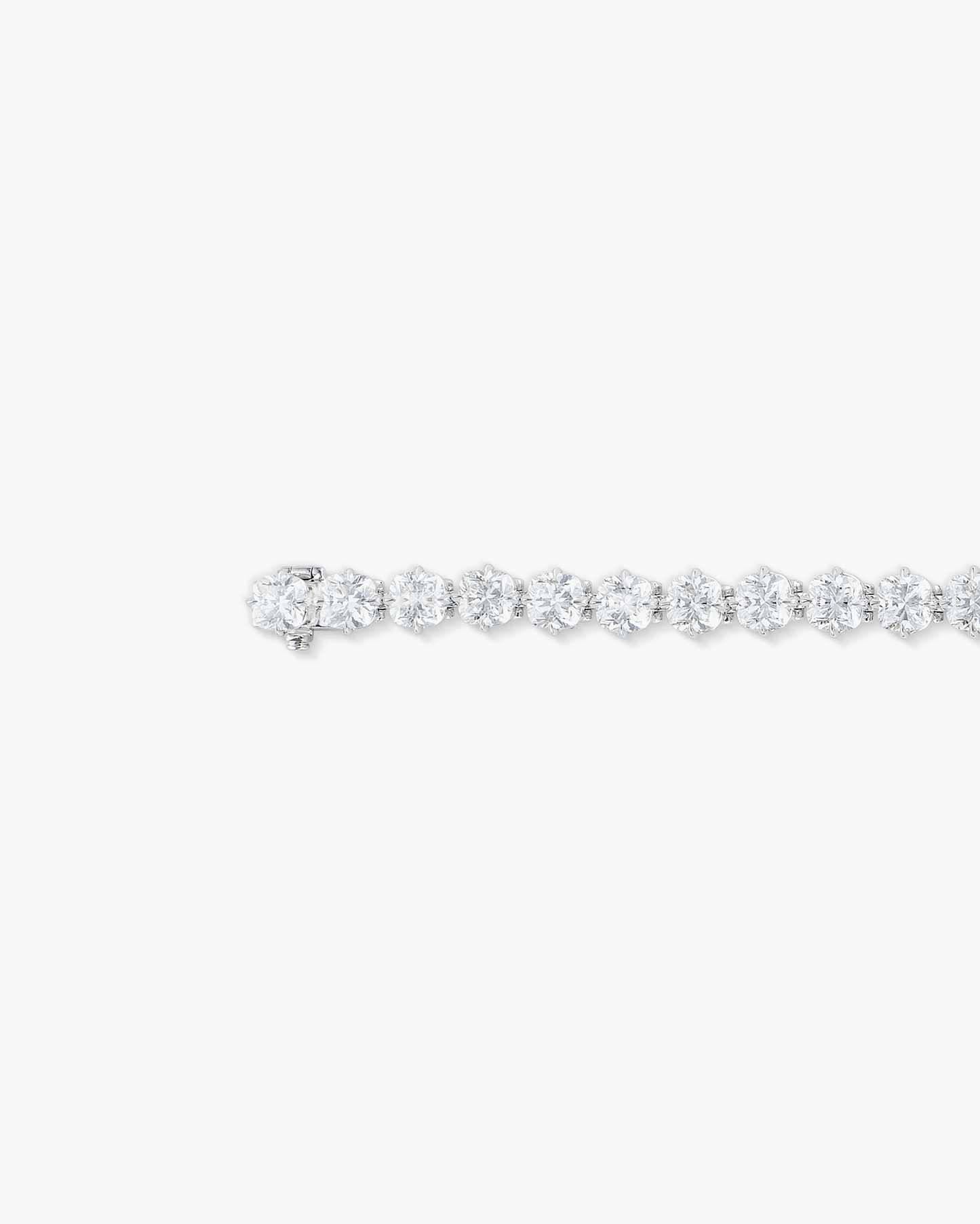 12.50 carat Cushion Cut Diamond Bracelet (0.30 carat)