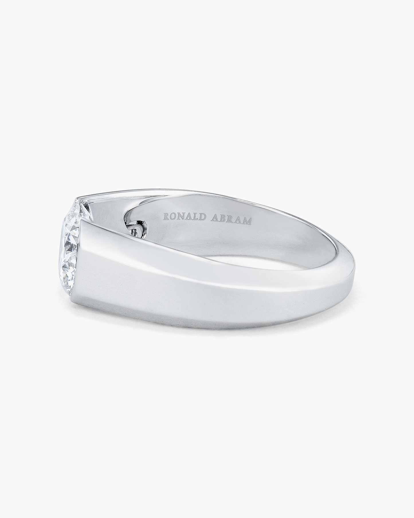 2.02 carat Round Cut Diamond Gentlemen's Ring
