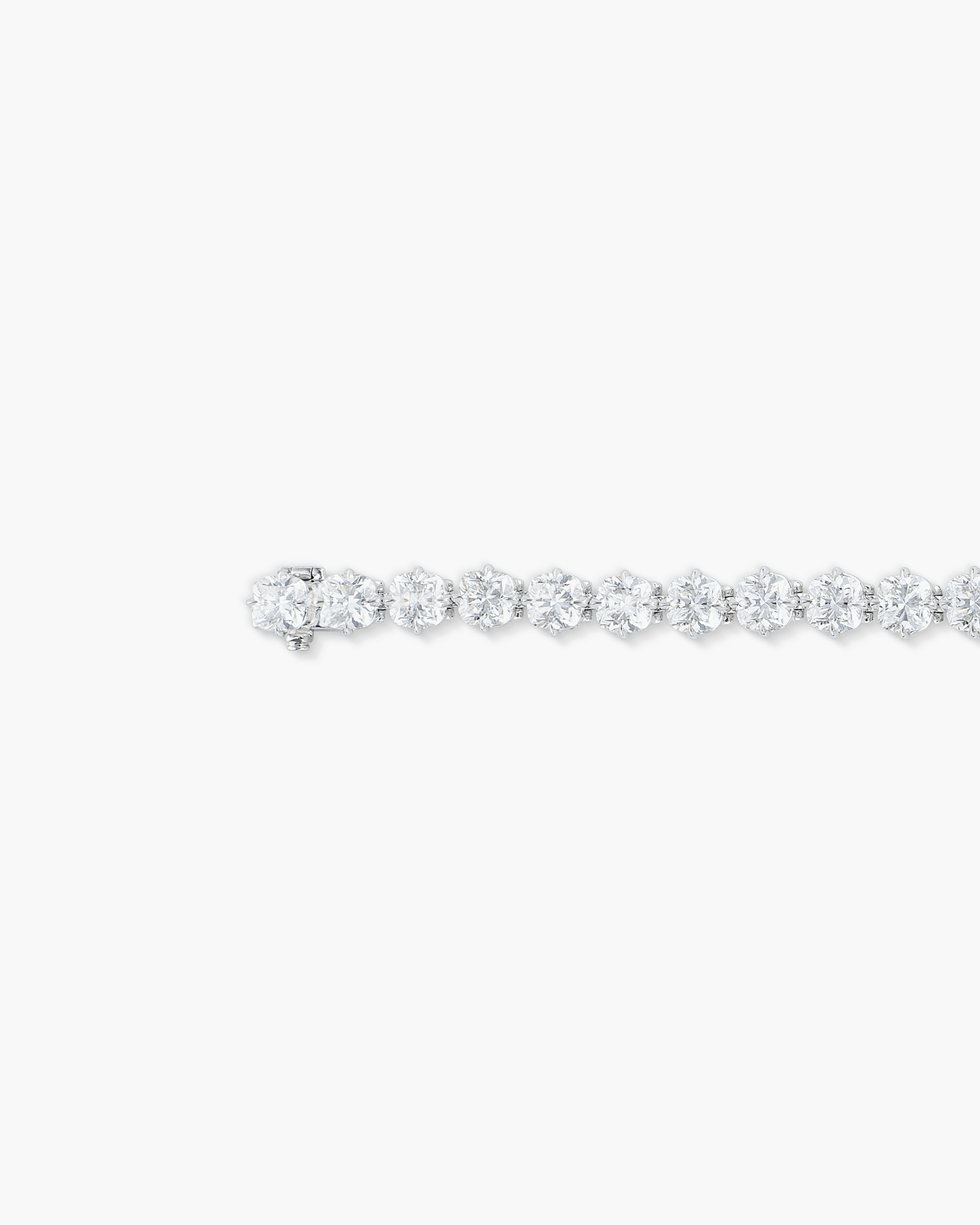 12.50 carat Cushion Cut Diamond Bracelet (0.30 carat)
