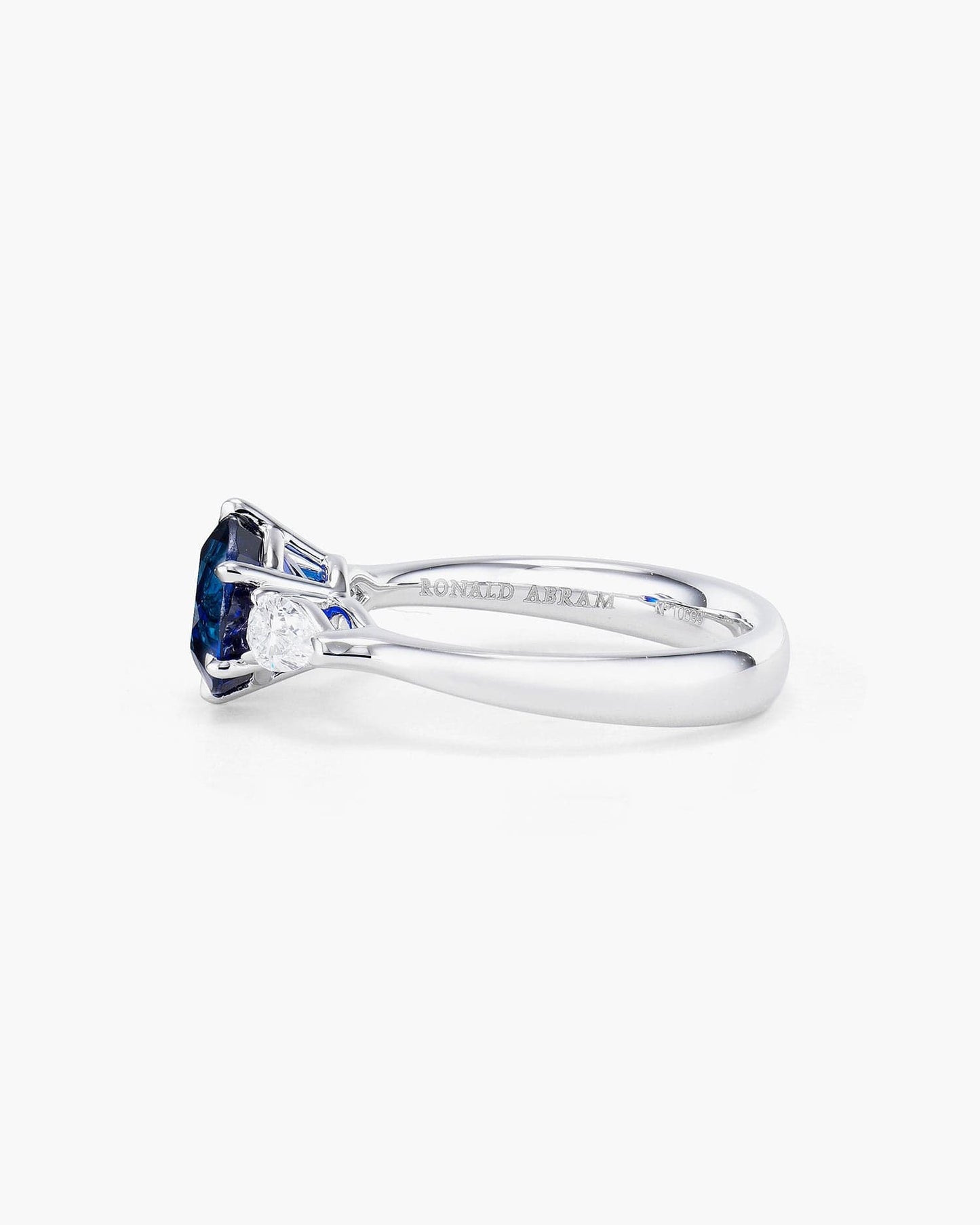 2.18 carat Round Cut Sapphire and Diamond Ring